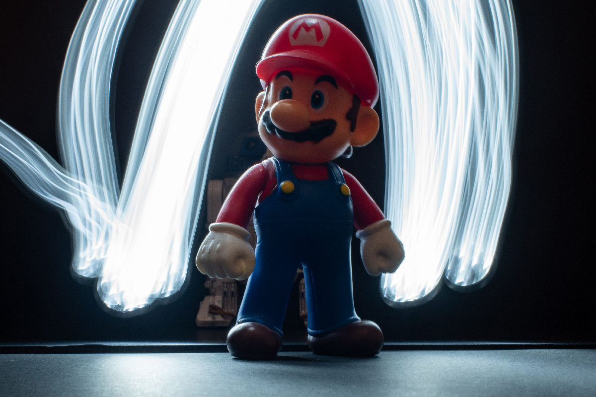 LightPainting con figura de Super Mario